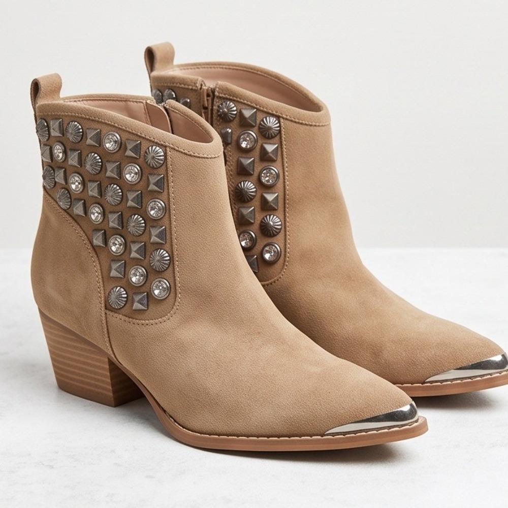 Chinese Laundry I Spy Suede 6.5 Latte Studded Western Ankle Boots NIB